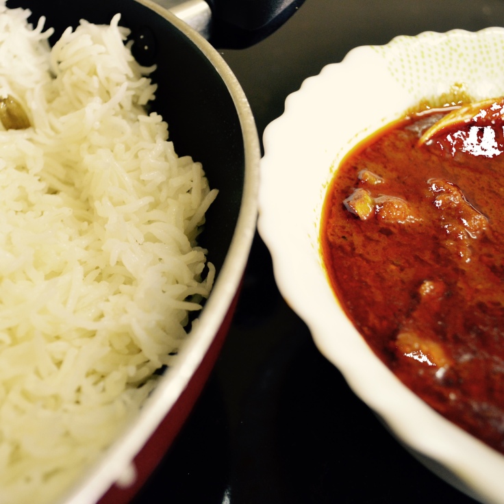 Flavoured rice cooked with a dash of clarified buter and spicy, aromatic lamb curry.